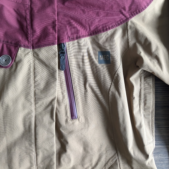 MEC Rain Jacket (Pertex) - Picture 5 of 10